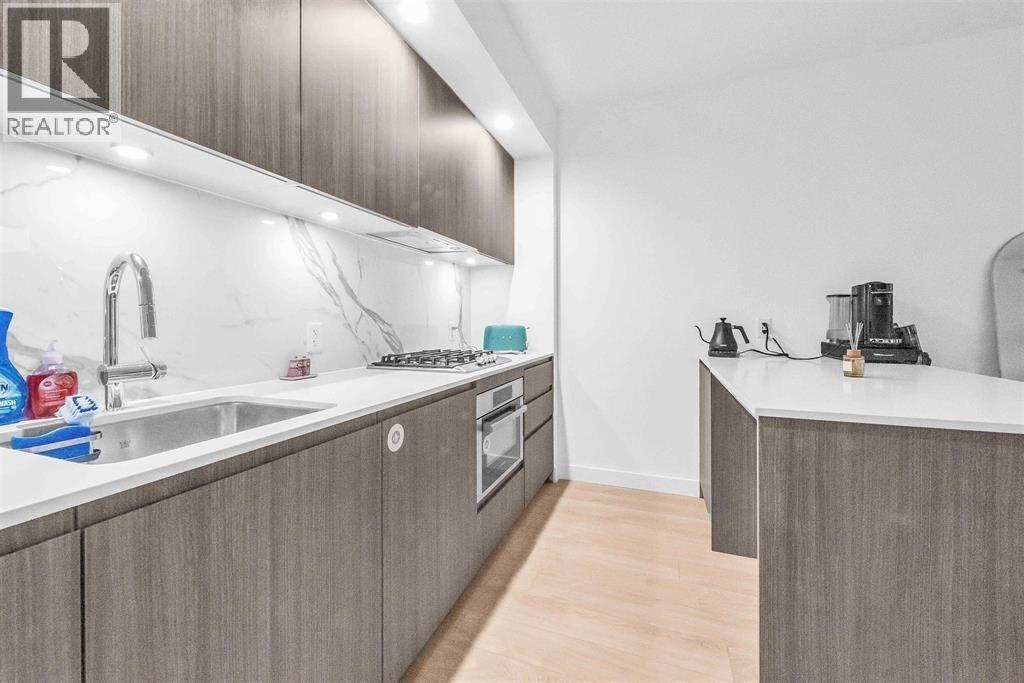 401 6463 Silver Avenue, Richmond, British Columbia  V5H 0K4 - Photo 8 - R3087659