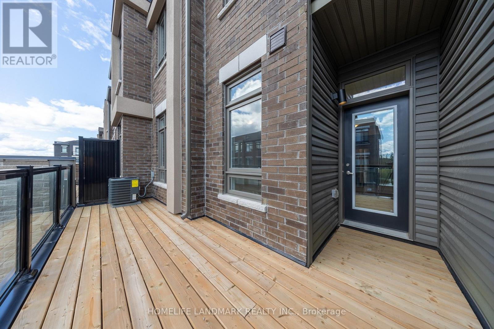 70 Riley Reed Lane, Richmond Hill, Ontario  L4S 0M3 - Photo 4 - N12768294