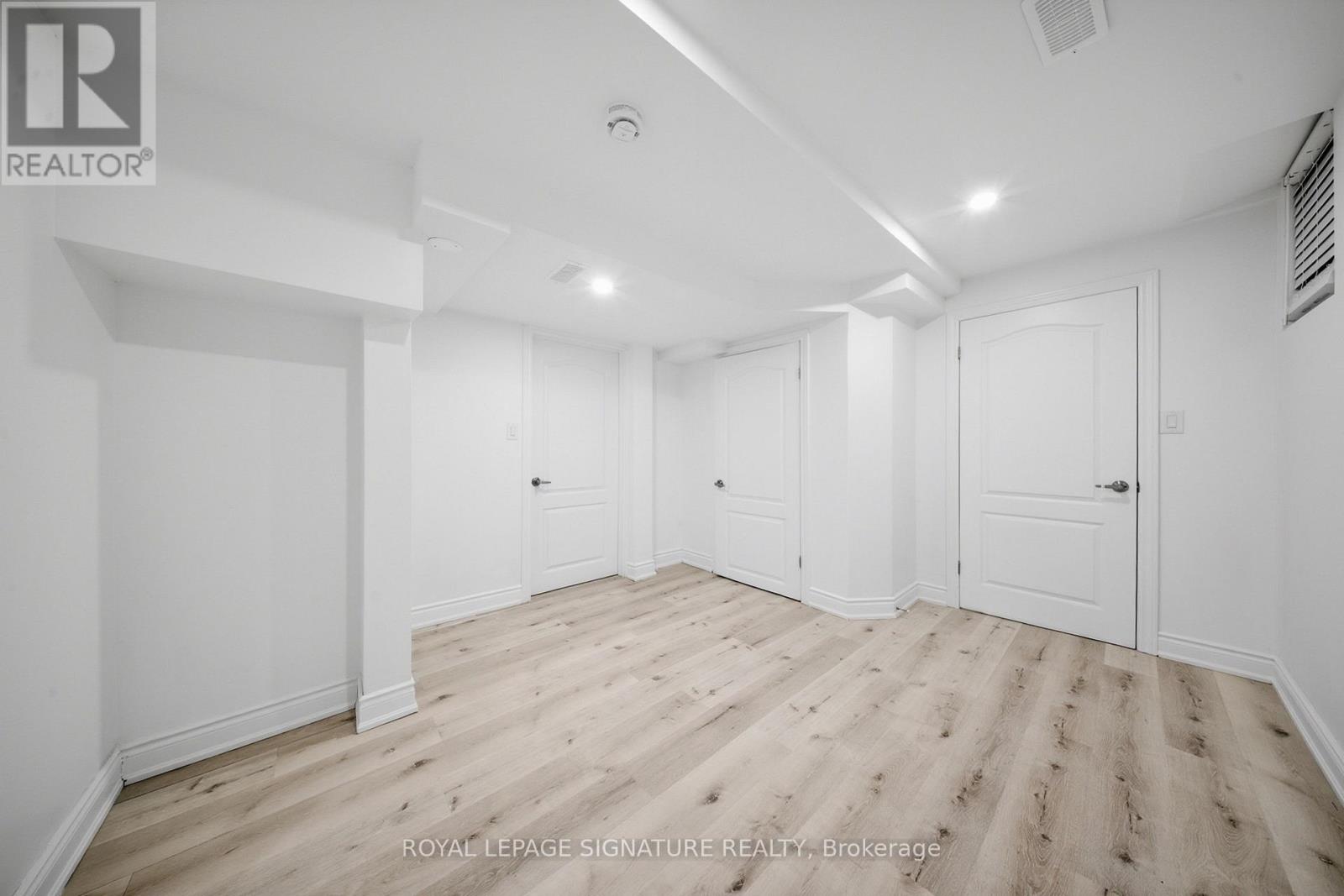 21 Sewells Lane, Brampton (Fletcher's Meadow), Ontario  L7A 3A1 - Photo 12 - W12768284