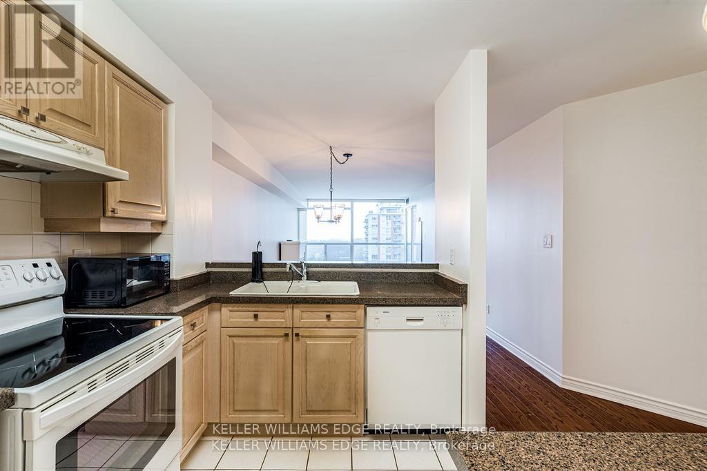 1603 - 1276 Maple Crossing Boulevard, Burlington, Ontario  L7S 2J9 - Photo 10 - W12768288