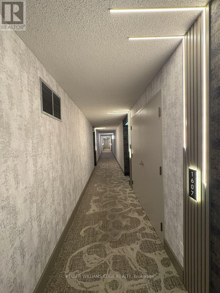 1603 - 1276 Maple Crossing Boulevard, Burlington, Ontario  L7S 2J9 - Photo 4 - W12768288