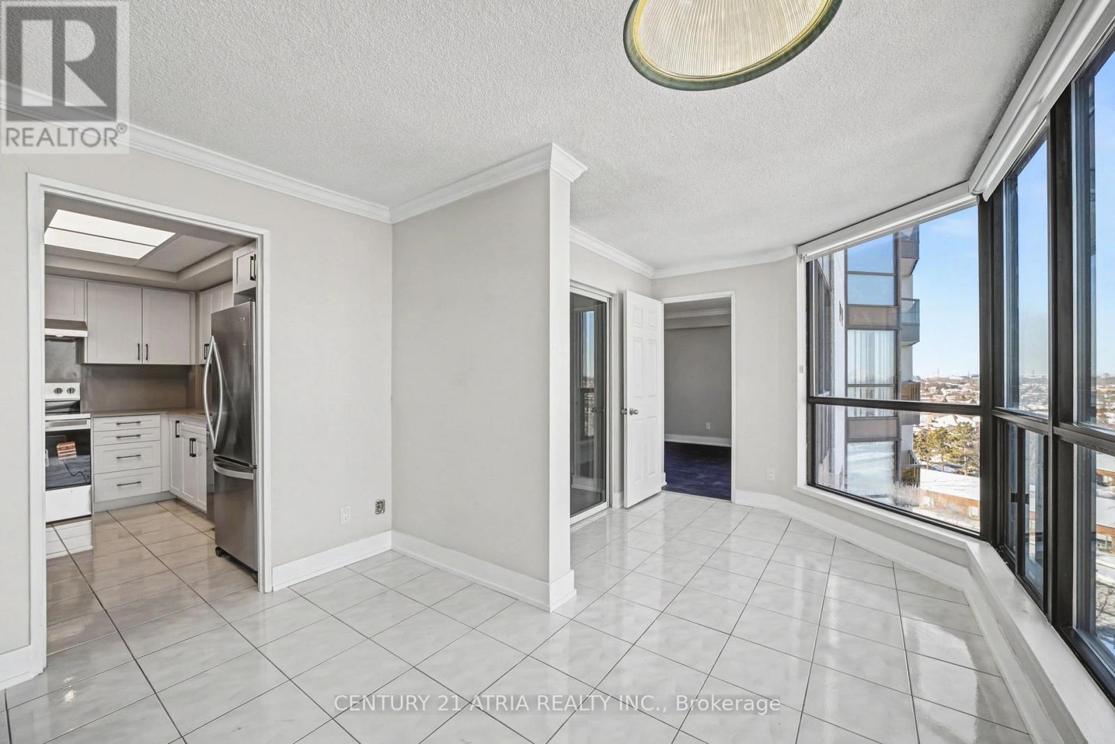 1003 - 1111 Bough Beeches Boulevard, Mississauga, Ontario  L4W 4N1 - Photo 13 - W12768298