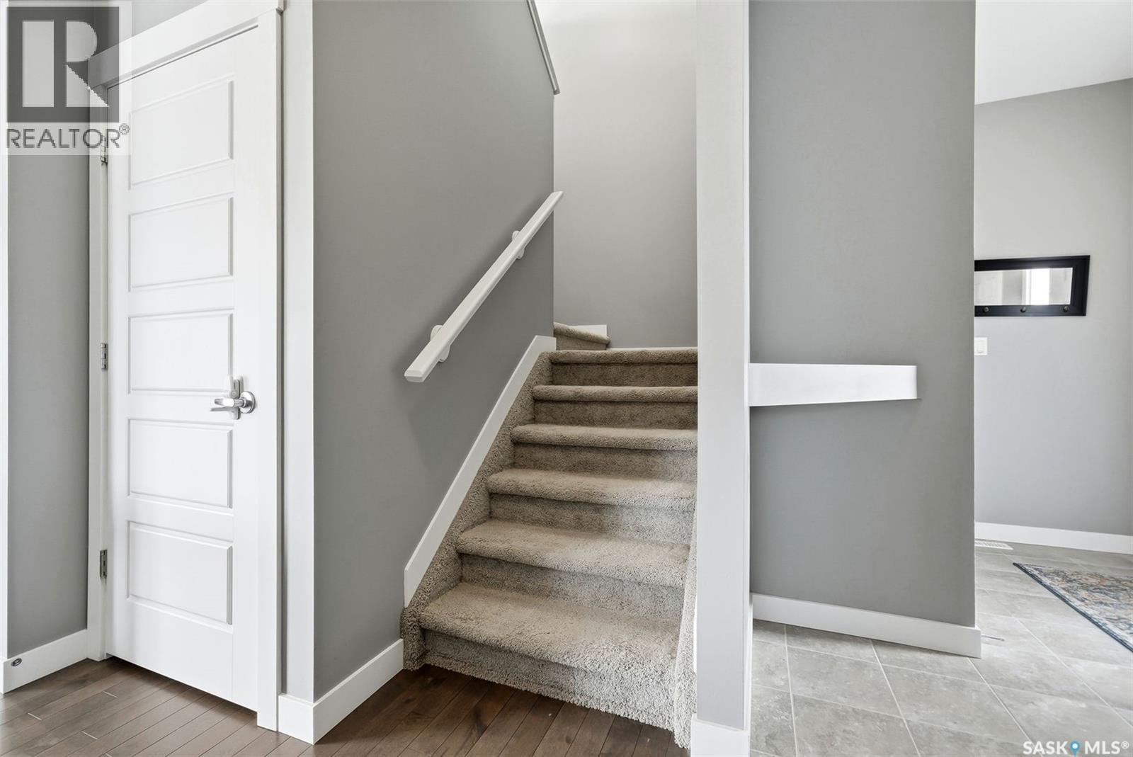 2813 Elgaard Drive, Regina, Saskatchewan  S4R 8J6 - Photo 16 - SK028025