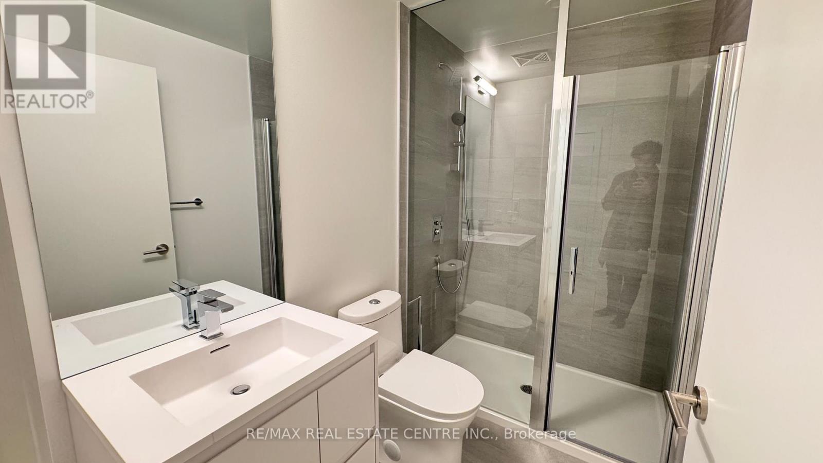 3020 - 1 Quarrington Lane, Toronto, Ontario  M3C 0S4 - Photo 4 - C12767614