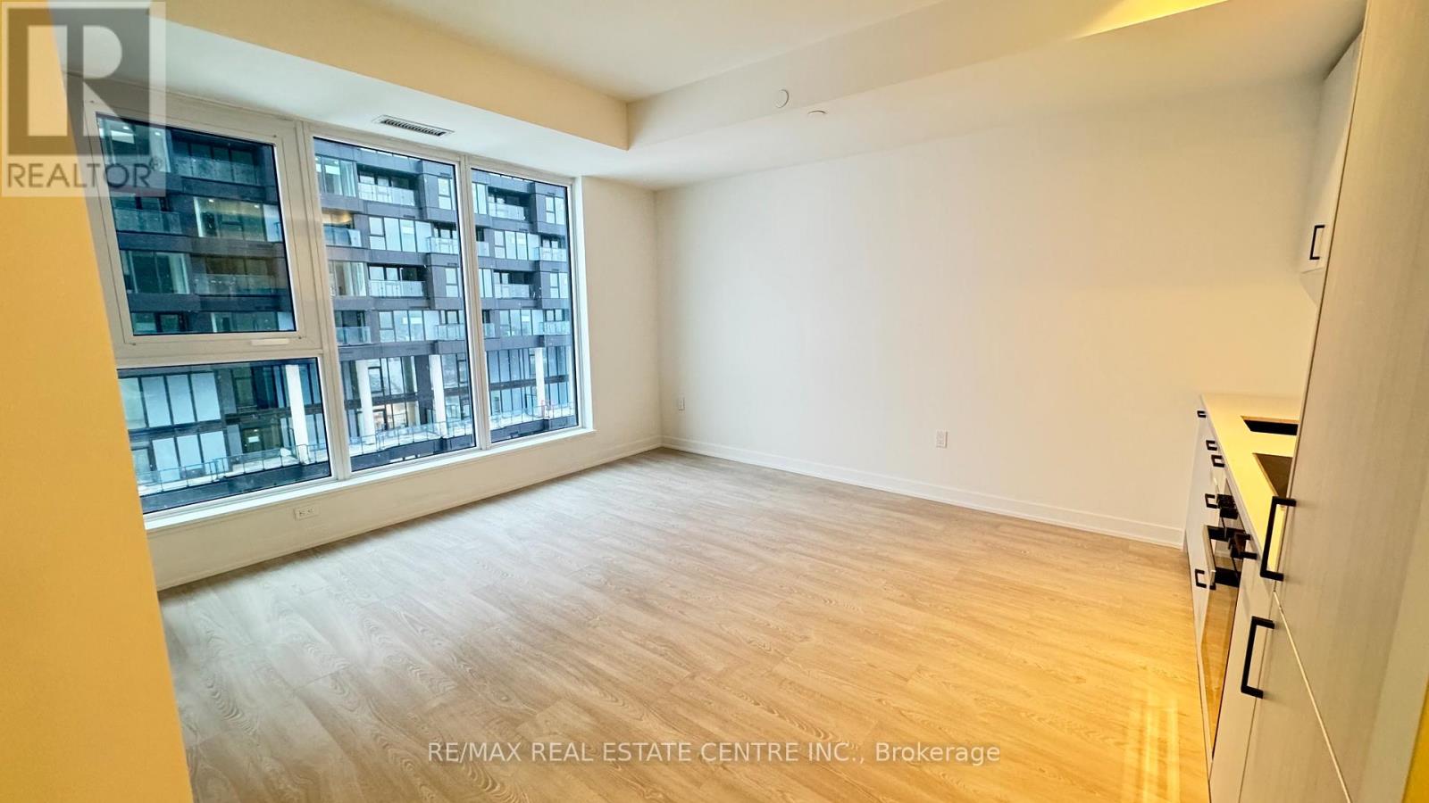 3020 - 1 Quarrington Lane, Toronto, Ontario  M3C 0S4 - Photo 6 - C12767614