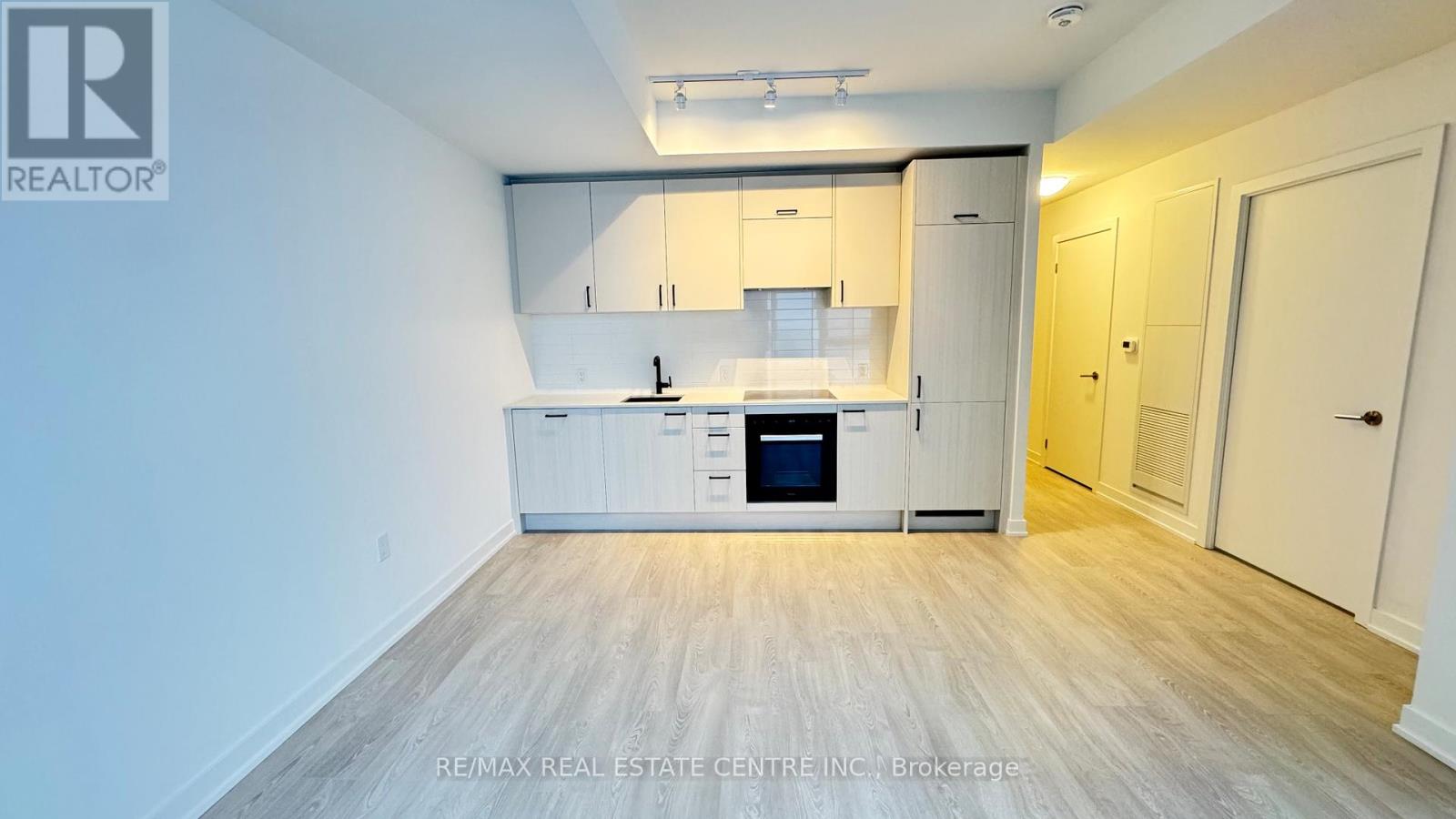 3020 - 1 Quarrington Lane, Toronto, Ontario  M3C 0S4 - Photo 8 - C12767614