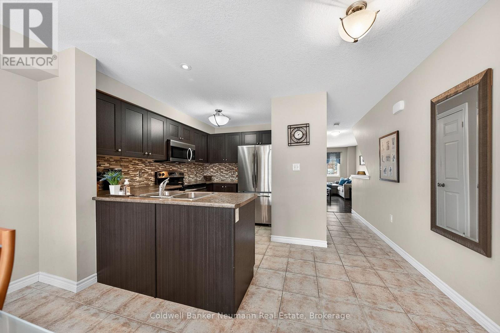 35a - 15 Carere Crescent, Guelph, Ontario  N1E 0K4 - Photo 6 - X12768304