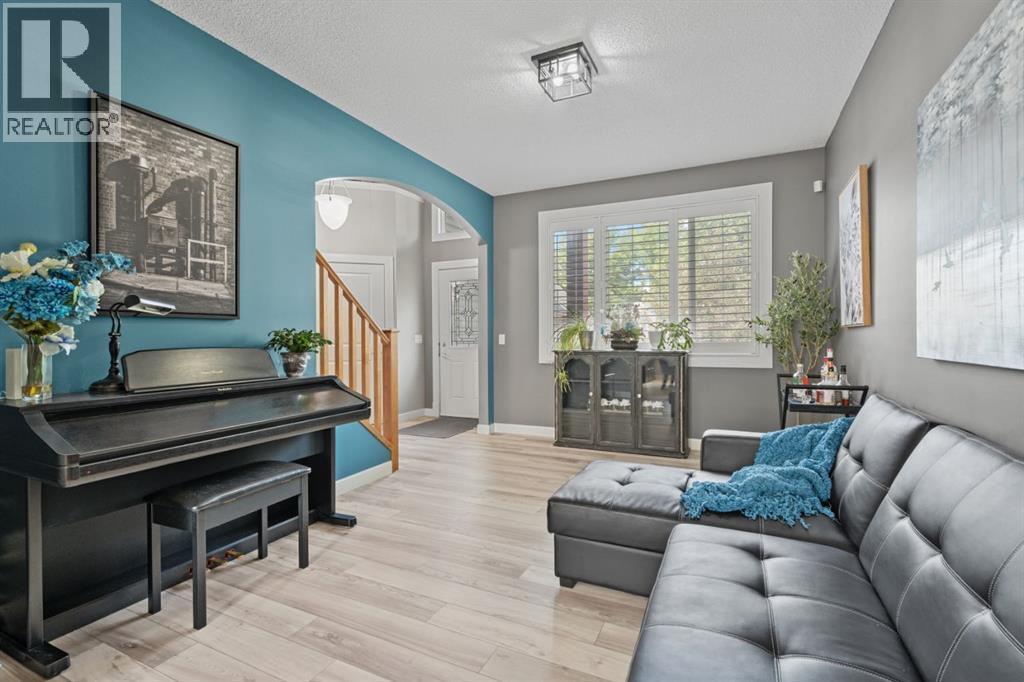 15 Drake Landing Drive, Okotoks, Alberta  T1S 2M7 - Photo 15 - A2278568