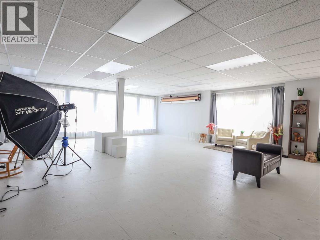 5002 50 Street, Stettler, Alberta  T4K 1K9 - Photo 8 - A2244776