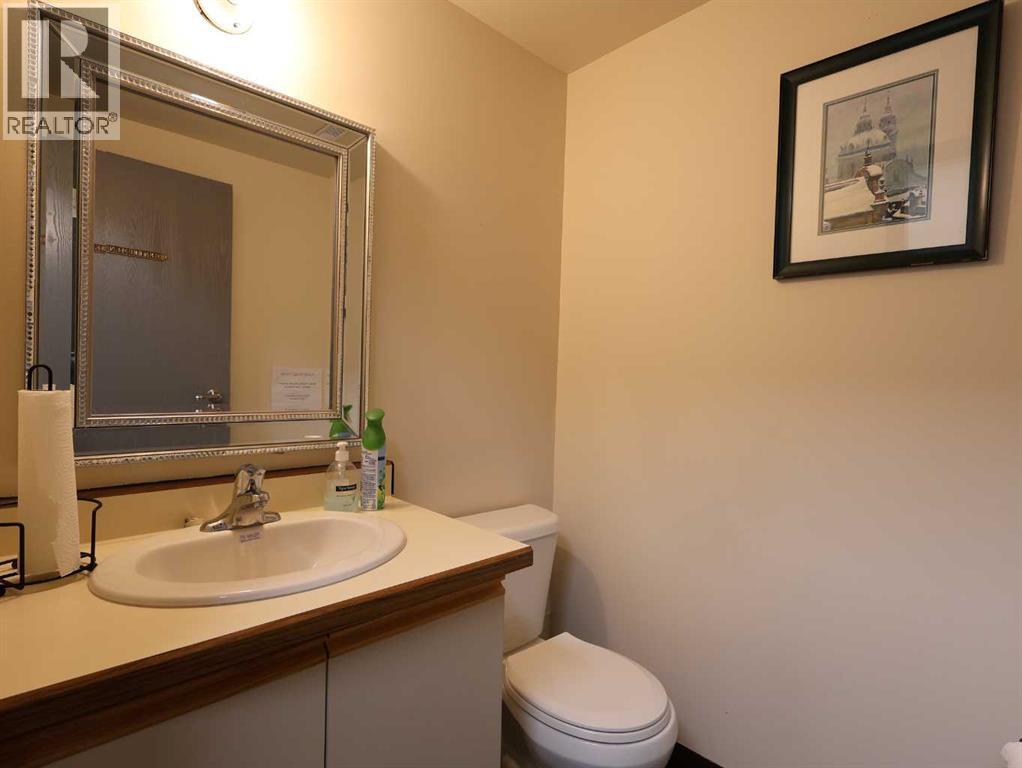 5002 50 Street, Stettler, Alberta  T4K 1K9 - Photo 19 - A2244776