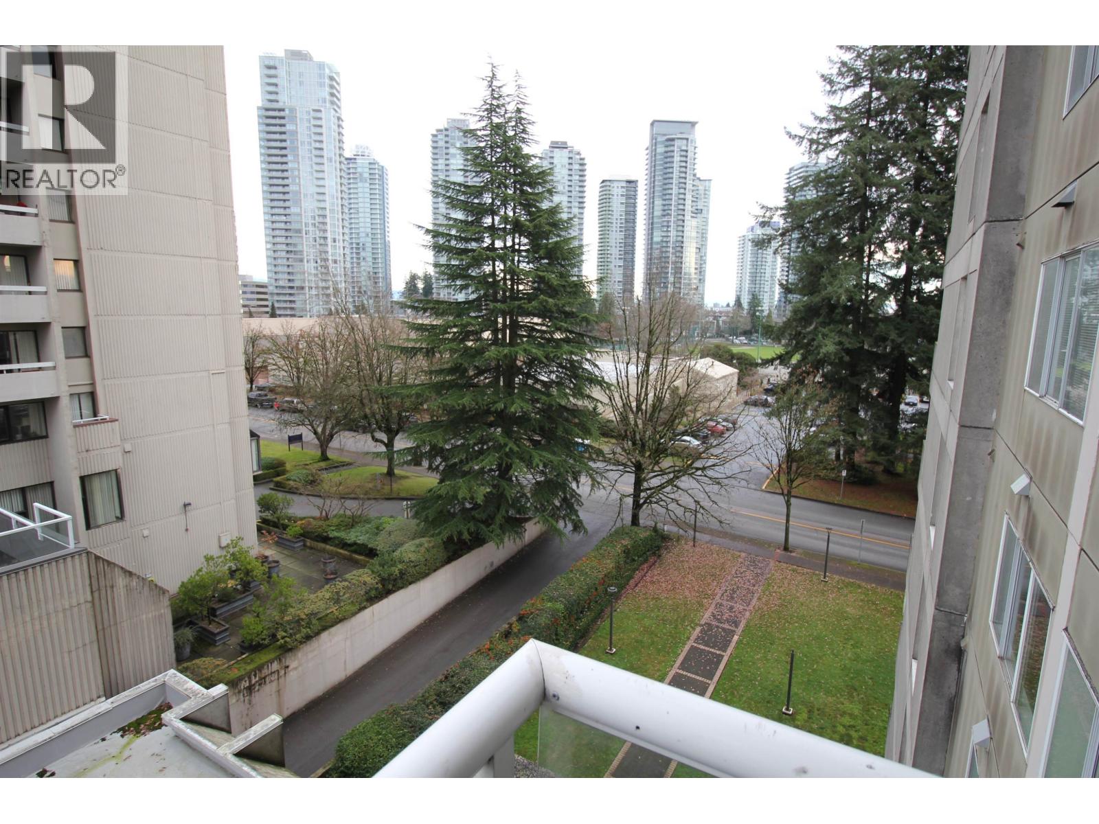 706 6595 Bonsor Avenue, Burnaby, British Columbia  V5H 4G5 - Photo 4 - R3071411