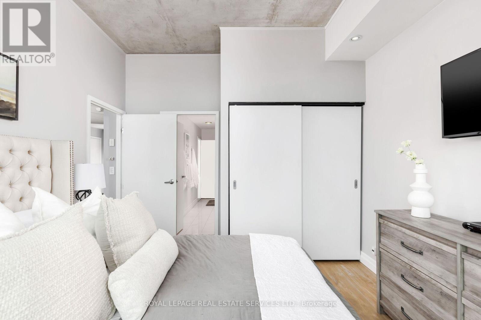 520 - 388 Richmond Street W, Toronto (Waterfront Communities), Ontario  M5V 3P1 - Photo 14 - C12768328