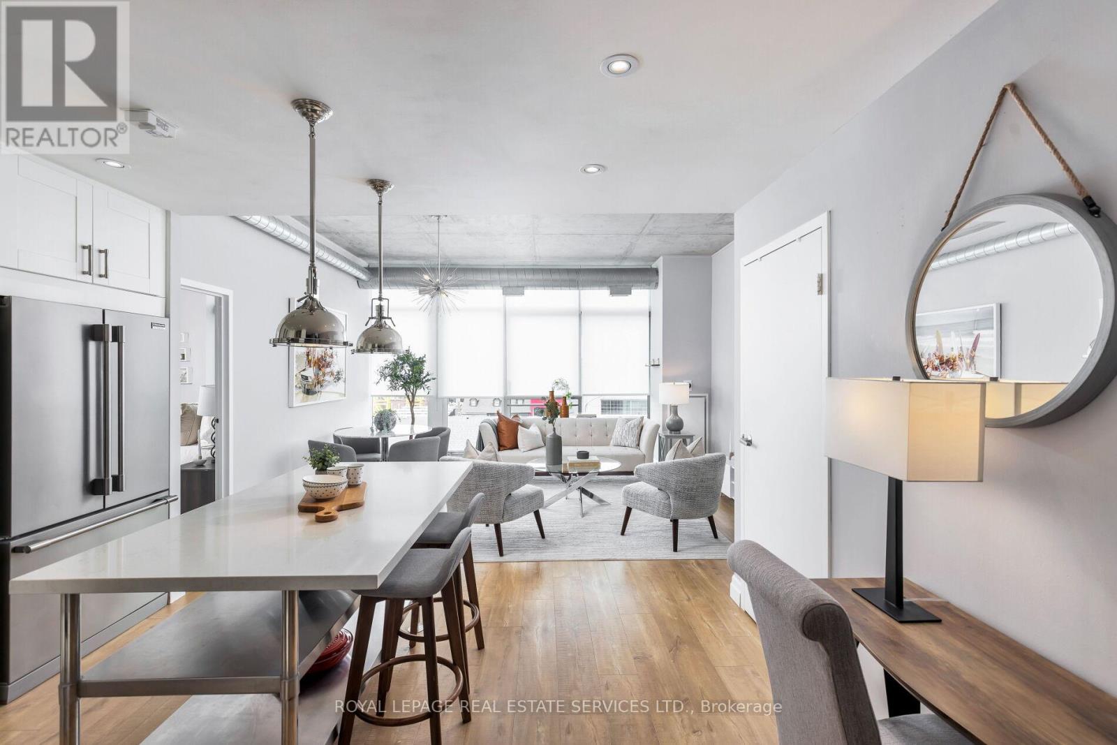 520 - 388 Richmond Street W, Toronto (Waterfront Communities), Ontario  M5V 3P1 - Photo 2 - C12768328