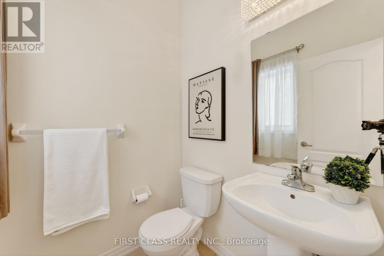 8 Elphee Lane, Markham, Ontario  L6B 0Z5 - Photo 13 - N12768338