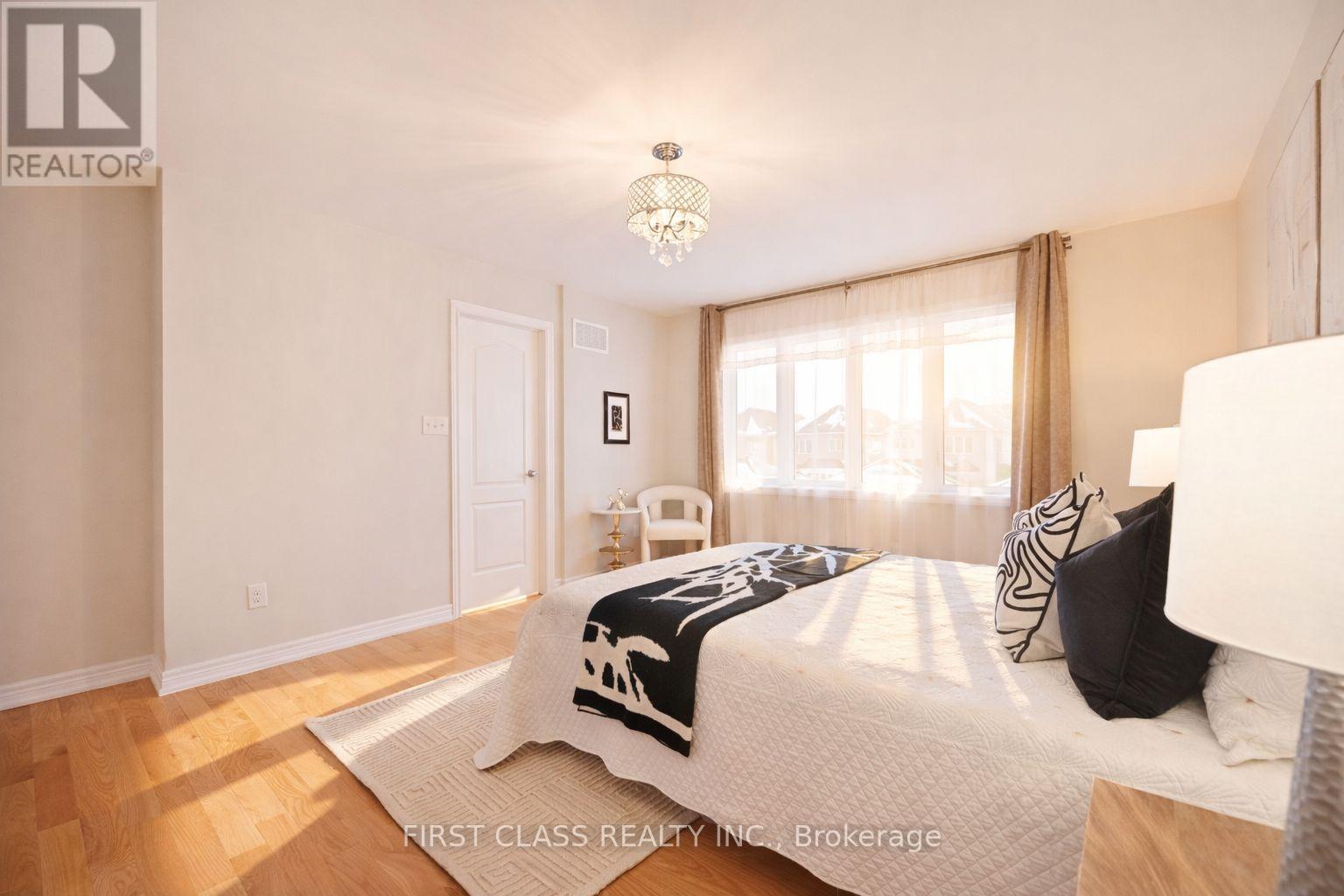 8 Elphee Lane, Markham, Ontario  L6B 0Z5 - Photo 17 - N12768338