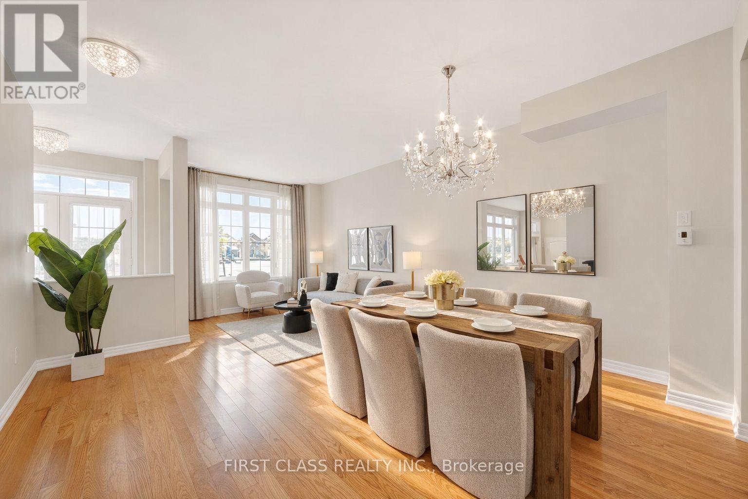 8 Elphee Lane, Markham, Ontario  L6B 0Z5 - Photo 3 - N12768338