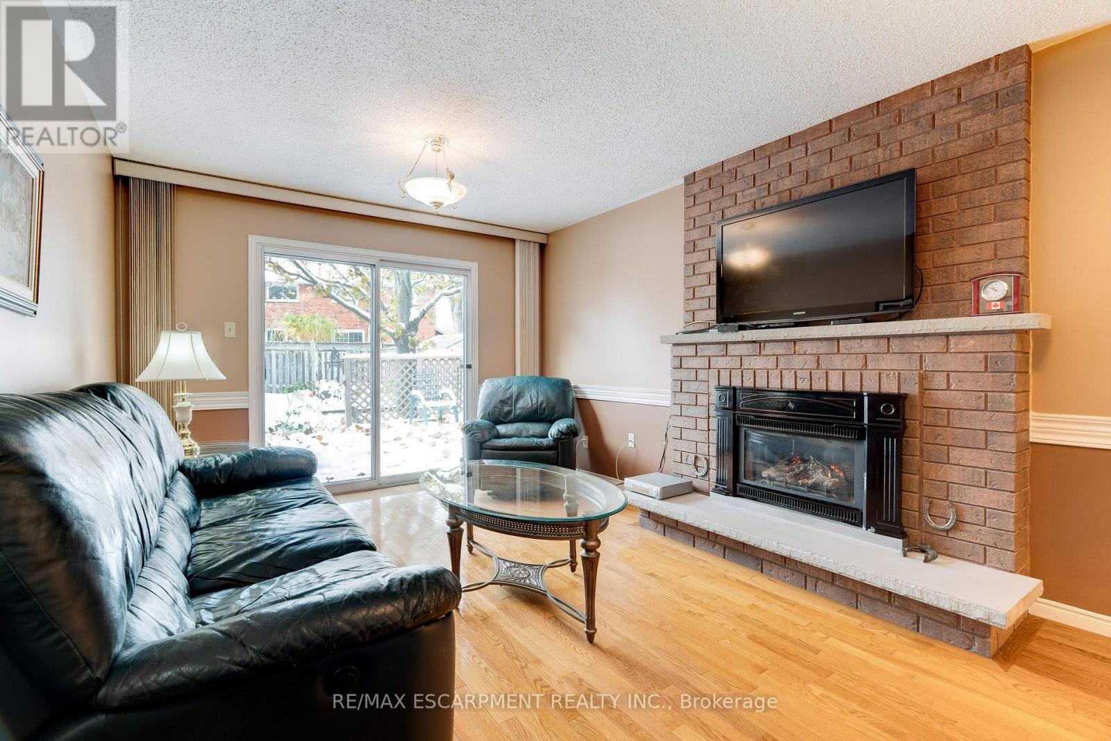 1151 Manor Road, Oakville, Ontario  L6M 1G3 - Photo 14 - W12537106