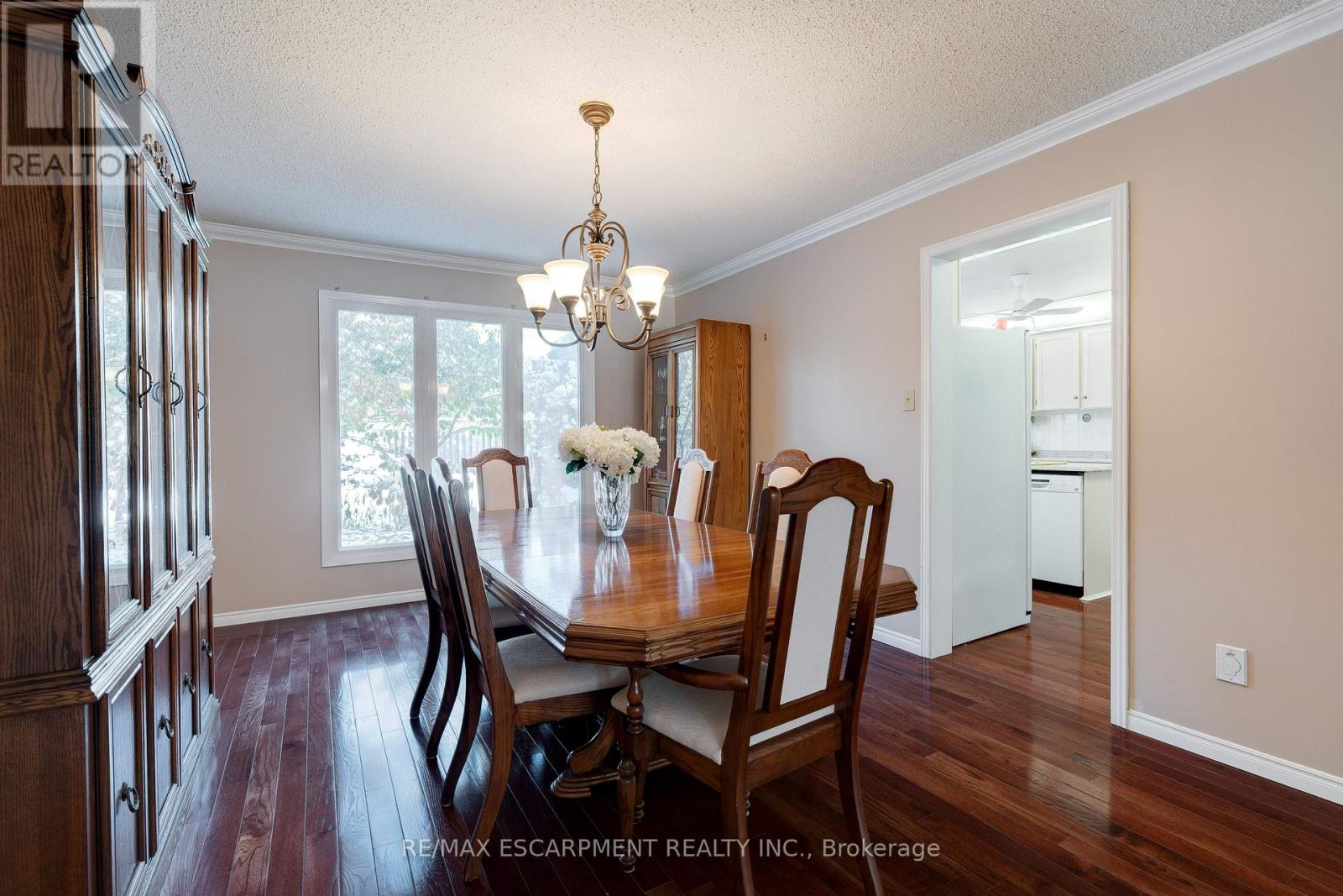 1151 Manor Road, Oakville, Ontario  L6M 1G3 - Photo 8 - W12537106