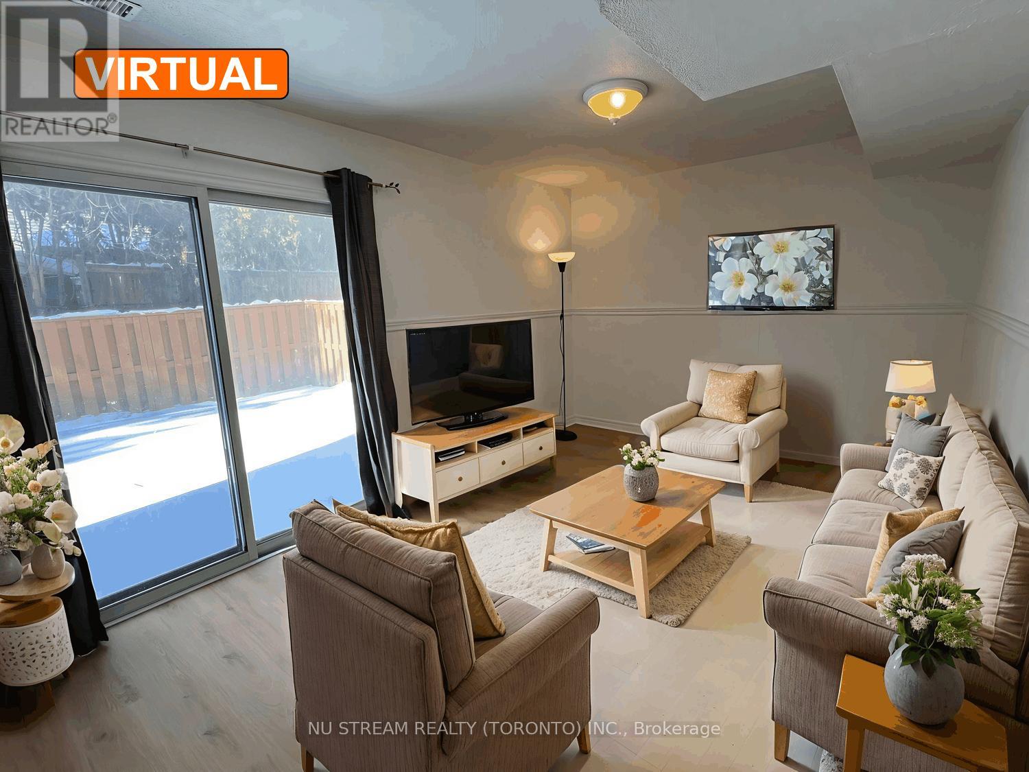 16 - 16 Ashton Crescent, Brampton, Ontario  L6S 3J9 - Photo 2 - W12768308