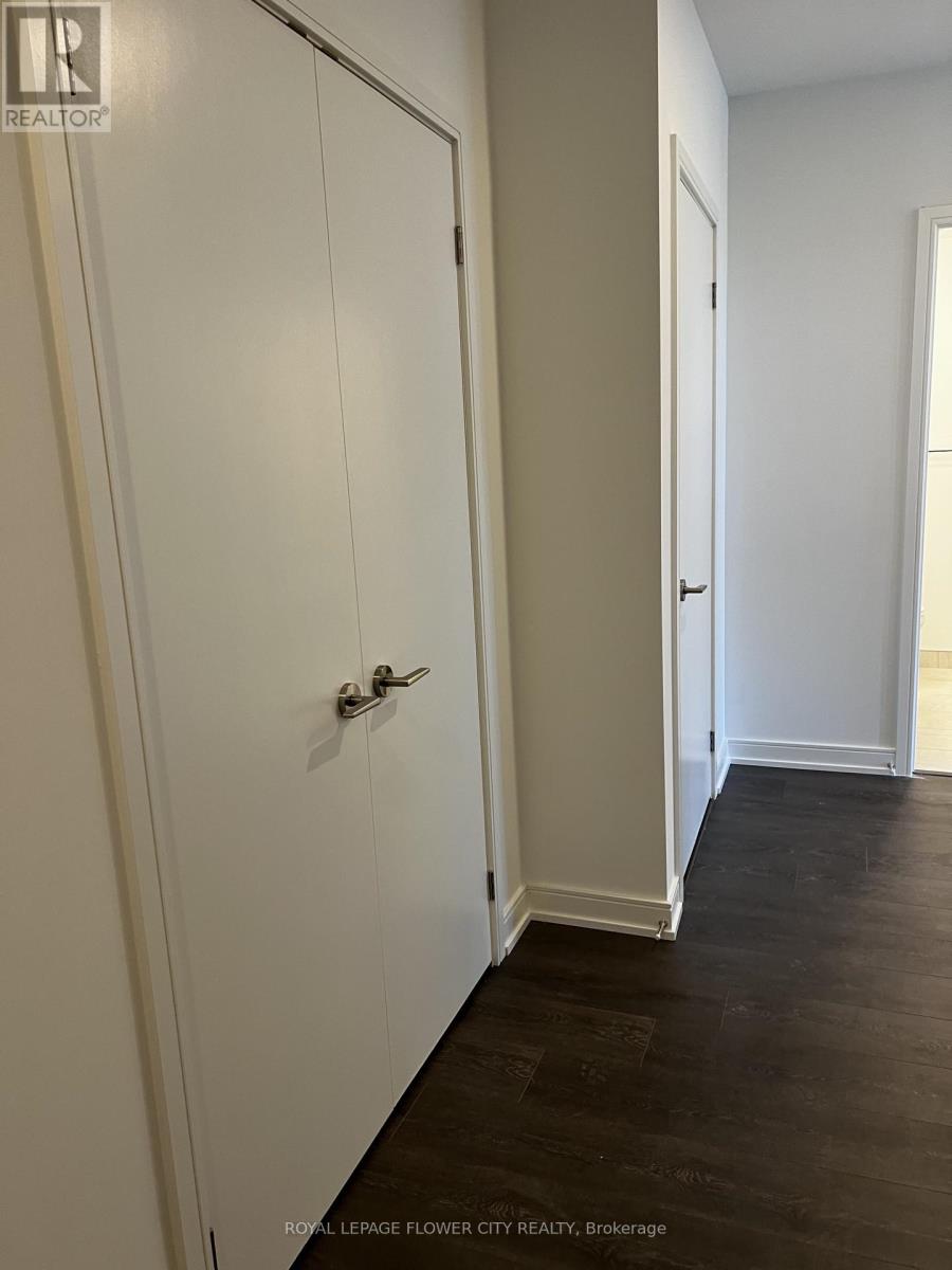 1302 - 30 Samuel Wood Way N, Toronto, Ontario  M9B 0C9 - Photo 6 - W12768326