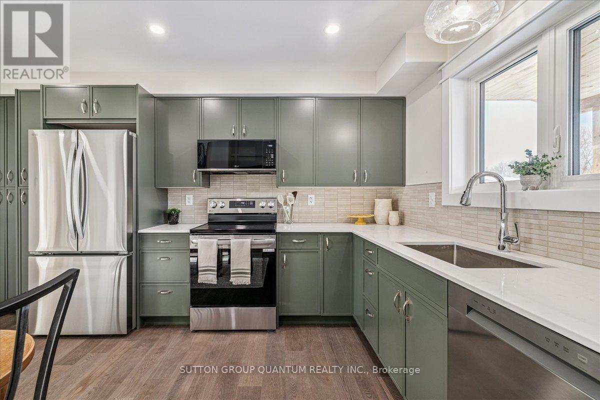 18r Pleasant Avenue, Hamilton, Ontario  L9H 3S7 - Photo 20 - X12768318