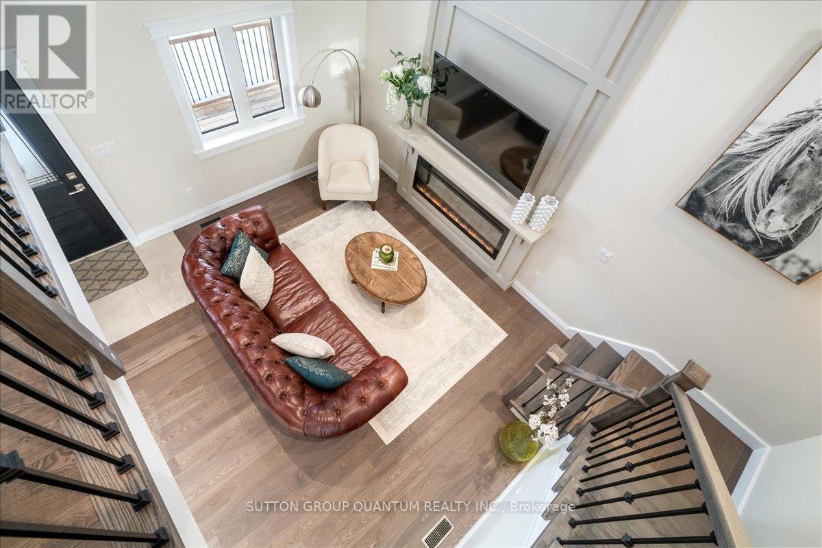 18r Pleasant Avenue, Hamilton, Ontario  L9H 3S7 - Photo 26 - X12768318