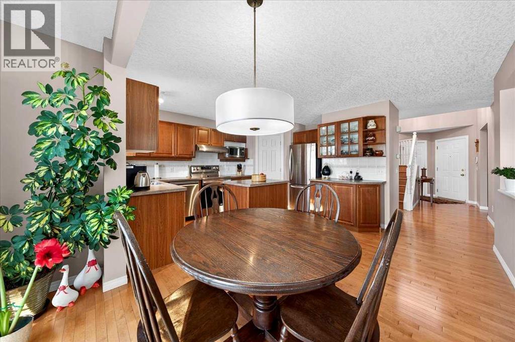 206 Cougarstone Circle Sw, Calgary, Alberta  T3H 4W5 - Photo 18 - A2281500