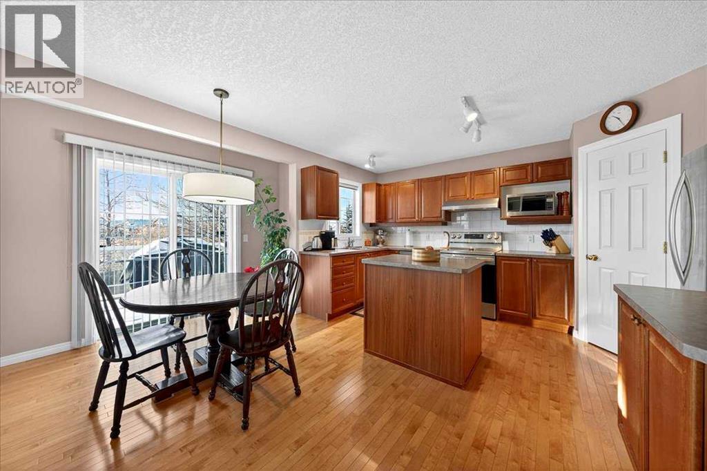 206 Cougarstone Circle Sw, Calgary, Alberta  T3H 4W5 - Photo 17 - A2281500