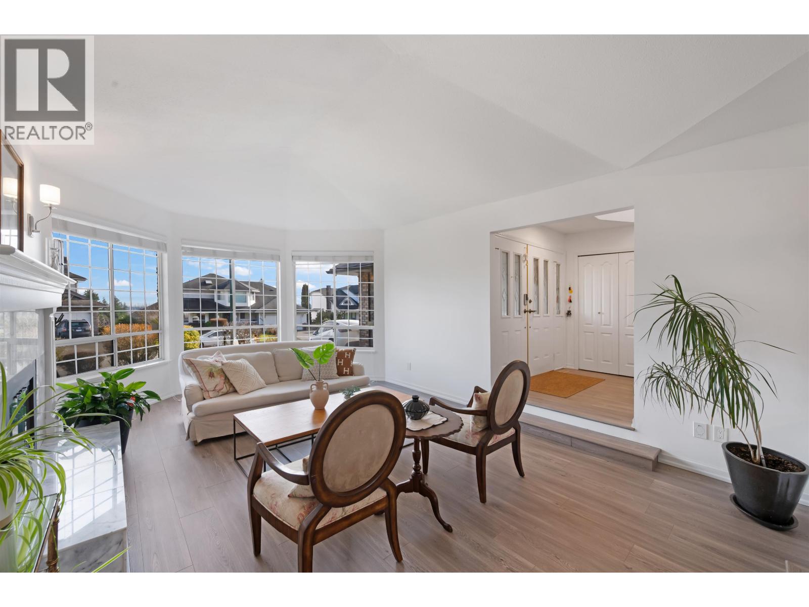 2259 Paradise Avenue, Coquitlam, British Columbia  V3K 6H4 - Photo 3 - R3086018