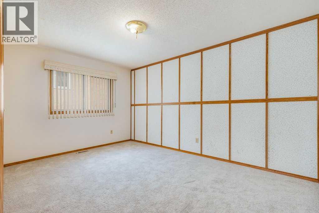 106 Sienna Hills Drive Sw, Calgary, Alberta  T3H 2C8 - Photo 24 - A2282460