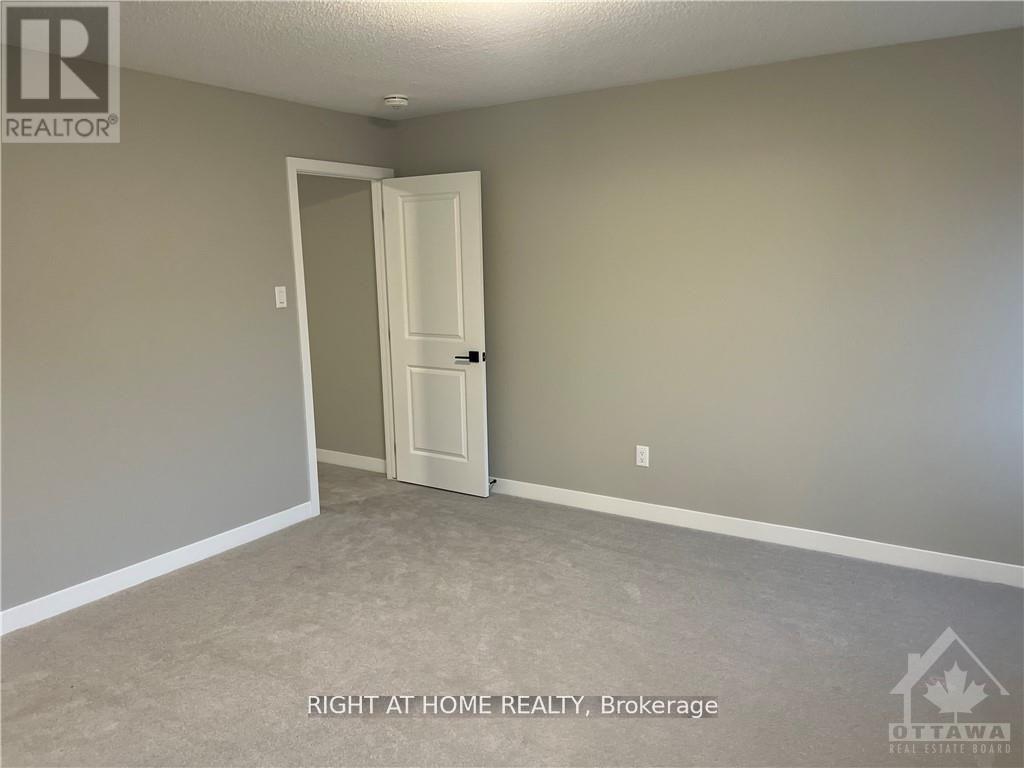 26 Limnos Lane, Ottawa, Ontario  K2S 0V5 - Photo 13 - X12768346