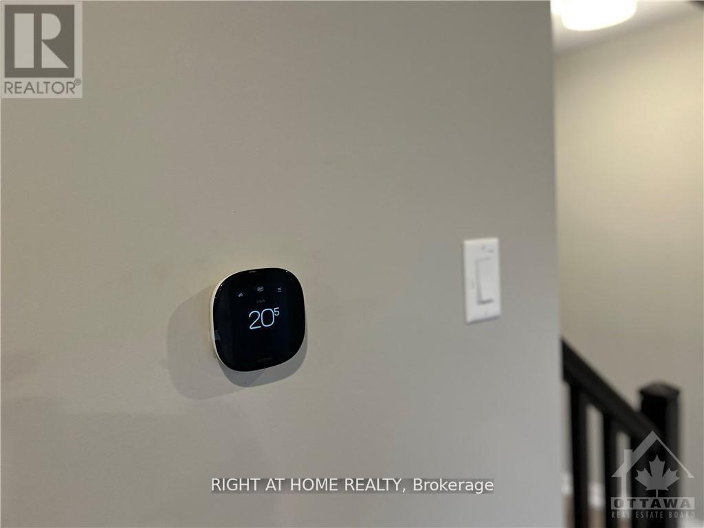 26 Limnos Lane, Ottawa, Ontario  K2S 0V5 - Photo 23 - X12768346