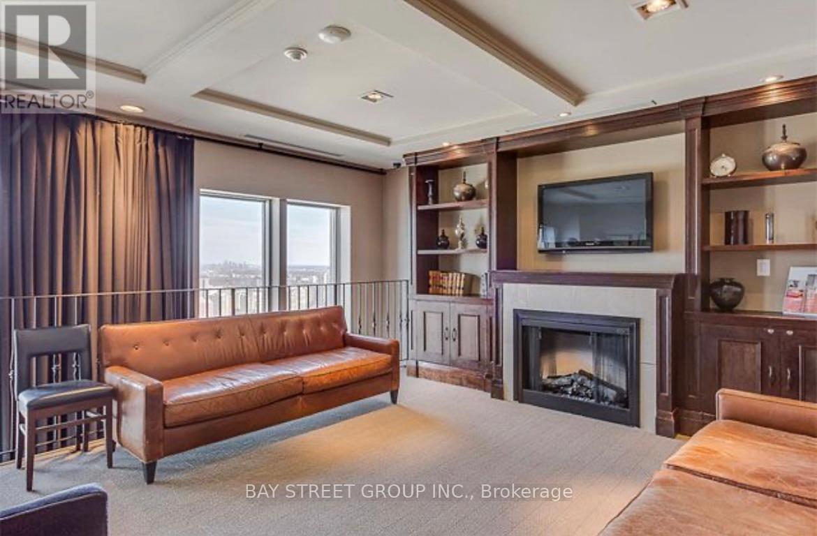 1101 - 388 Prince Of Wales Drive, Mississauga, Ontario  L5B 0A1 - Photo 5 - W12660156