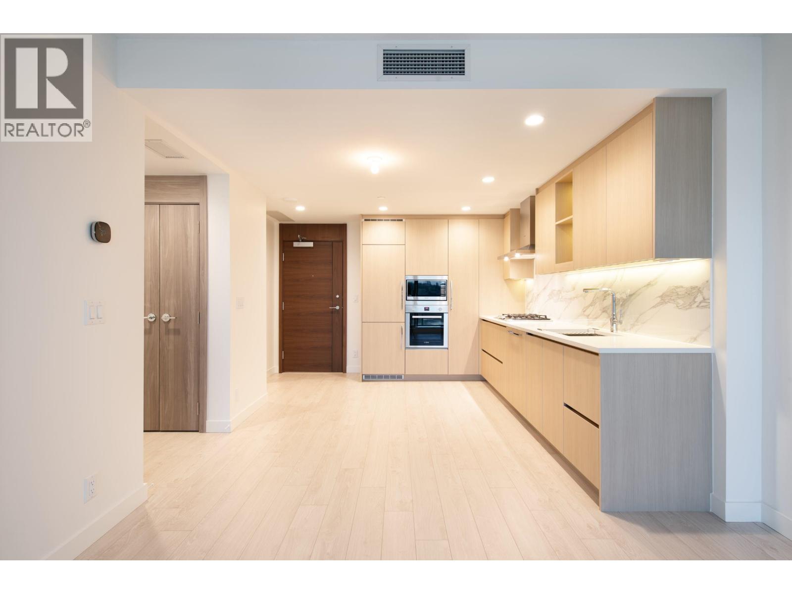 908 4880 Lougheed Highway, Burnaby, British Columbia  V5C 0N1 - Photo 3 - R3087663