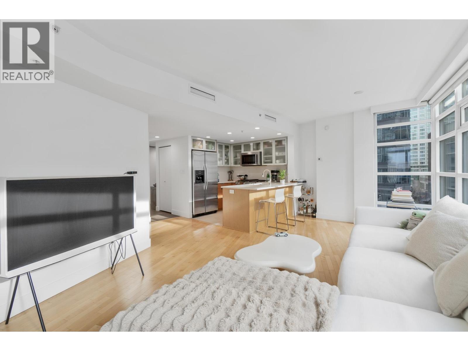 1005 1205 W Hastings Street, Vancouver, British Columbia  V6E 4T7 - Photo 1 - R3087666