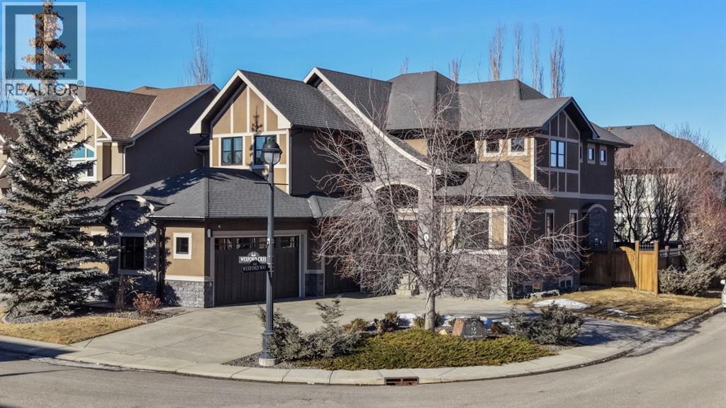 2 Wexford Crescent Sw, Calgary, Alberta  T3H 0G9 - Photo 2 - A2284395