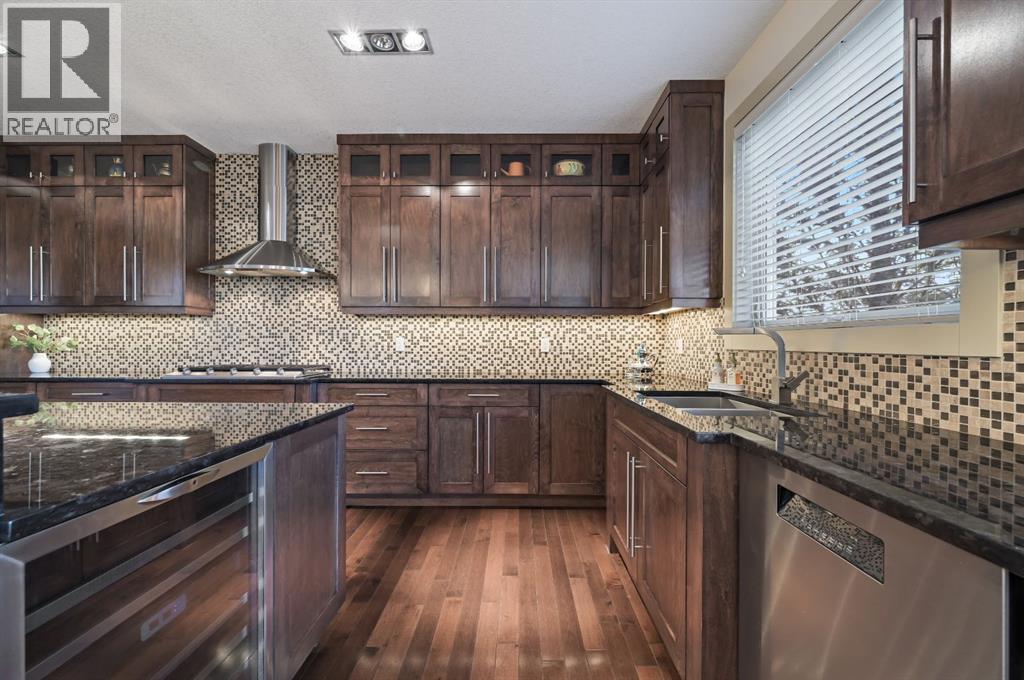 2 Wexford Crescent Sw, Calgary, Alberta  T3H 0G9 - Photo 13 - A2284395