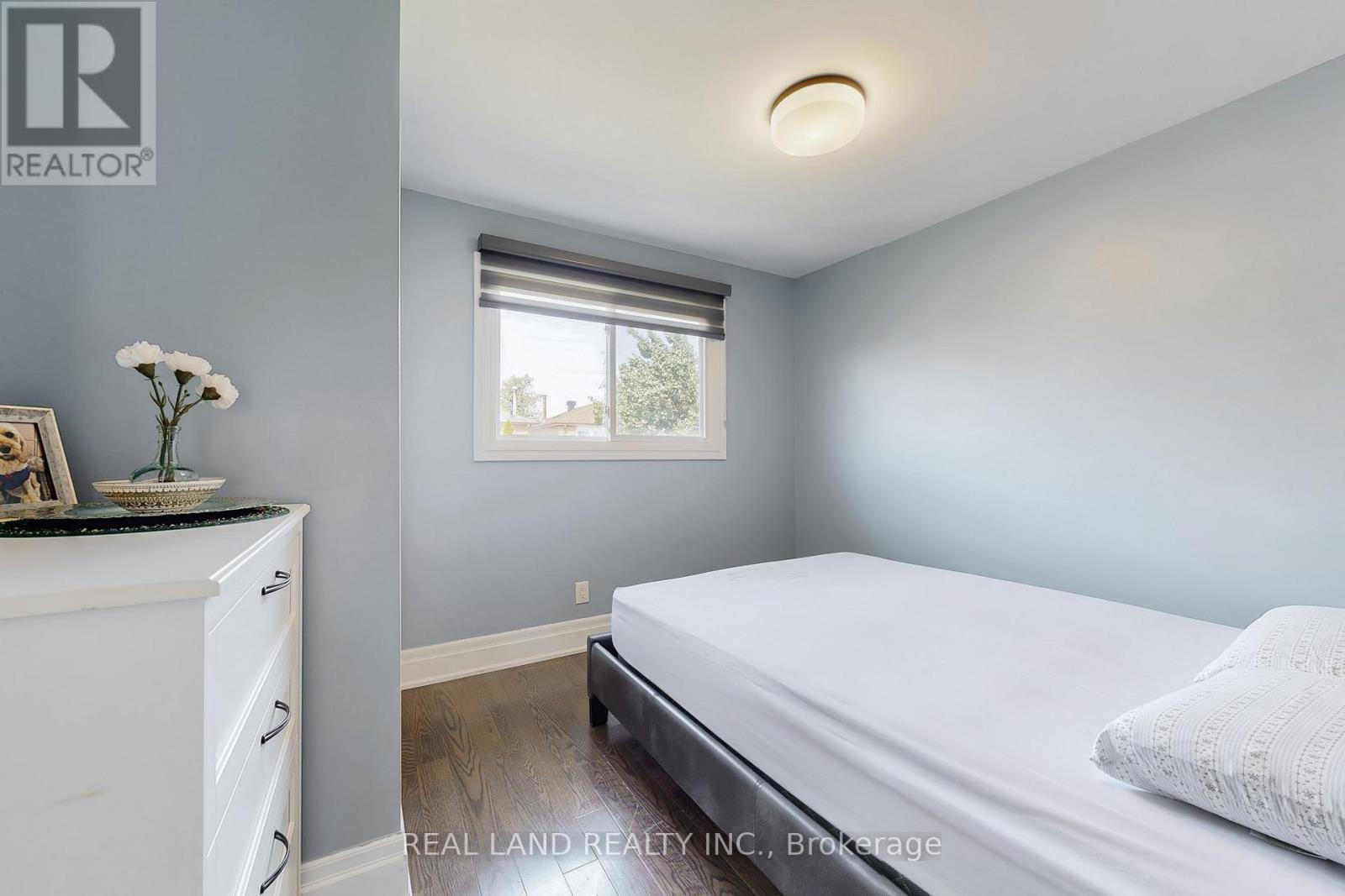 251 Glen Shields Avenue, Vaughan, Ontario  L4K 2R1 - Photo 27 - N12768342