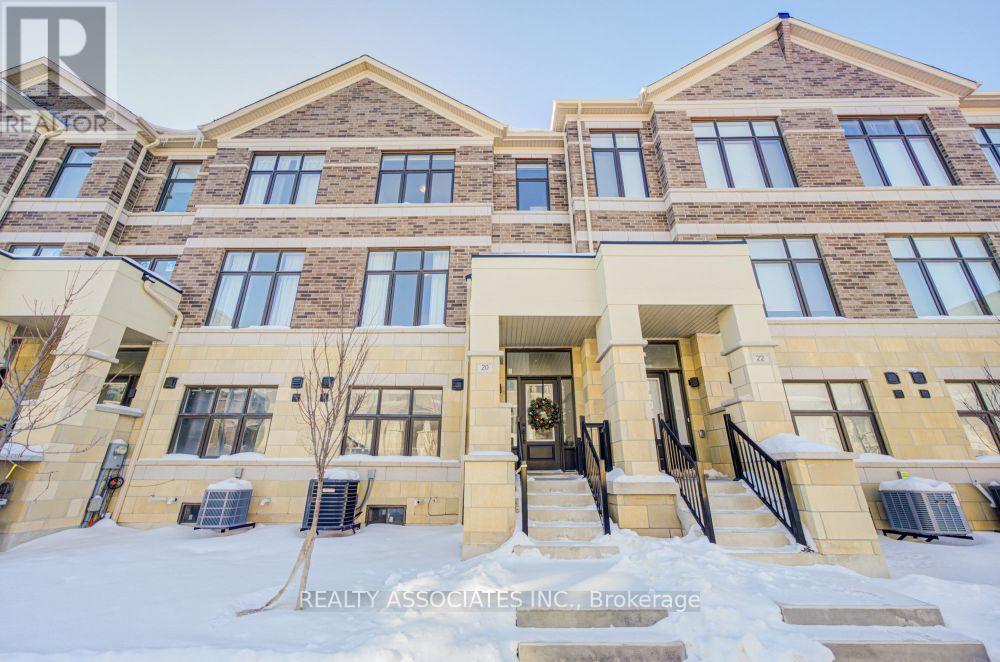 20 Kahshe Lane, Richmond Hill, Ontario  L4S 0N7 - Photo 2 - N12768350