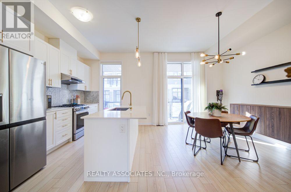 20 Kahshe Lane, Richmond Hill, Ontario  L4S 0N7 - Photo 8 - N12768350