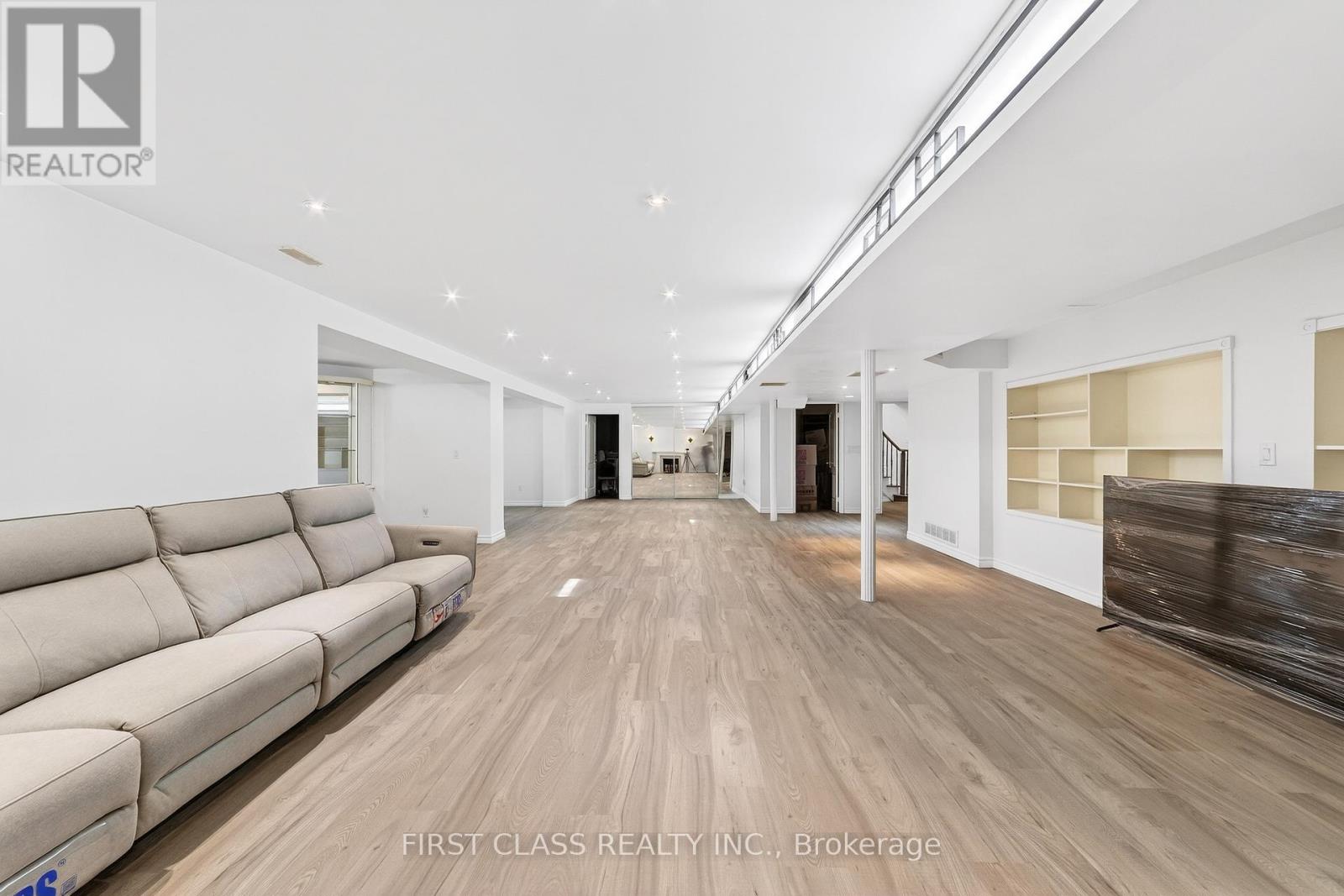 31 Boake Trail, Richmond Hill, Ontario  L4B 2H3 - Photo 49 - N12768352