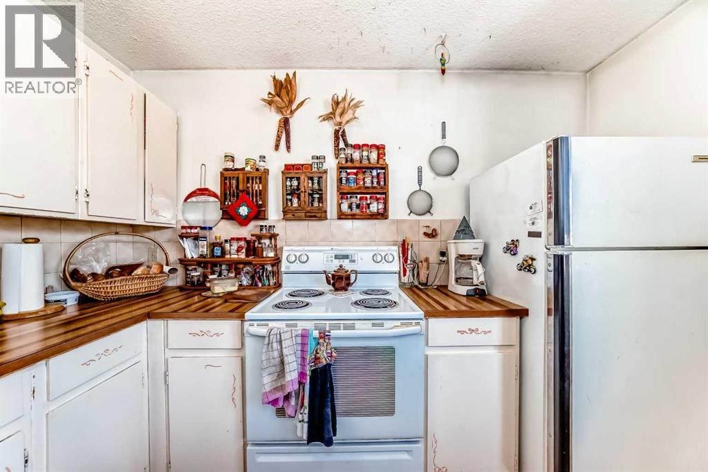 44 Erin Croft Green Se, Calgary, Alberta  T2B 2V2 - Photo 8 - A2284465