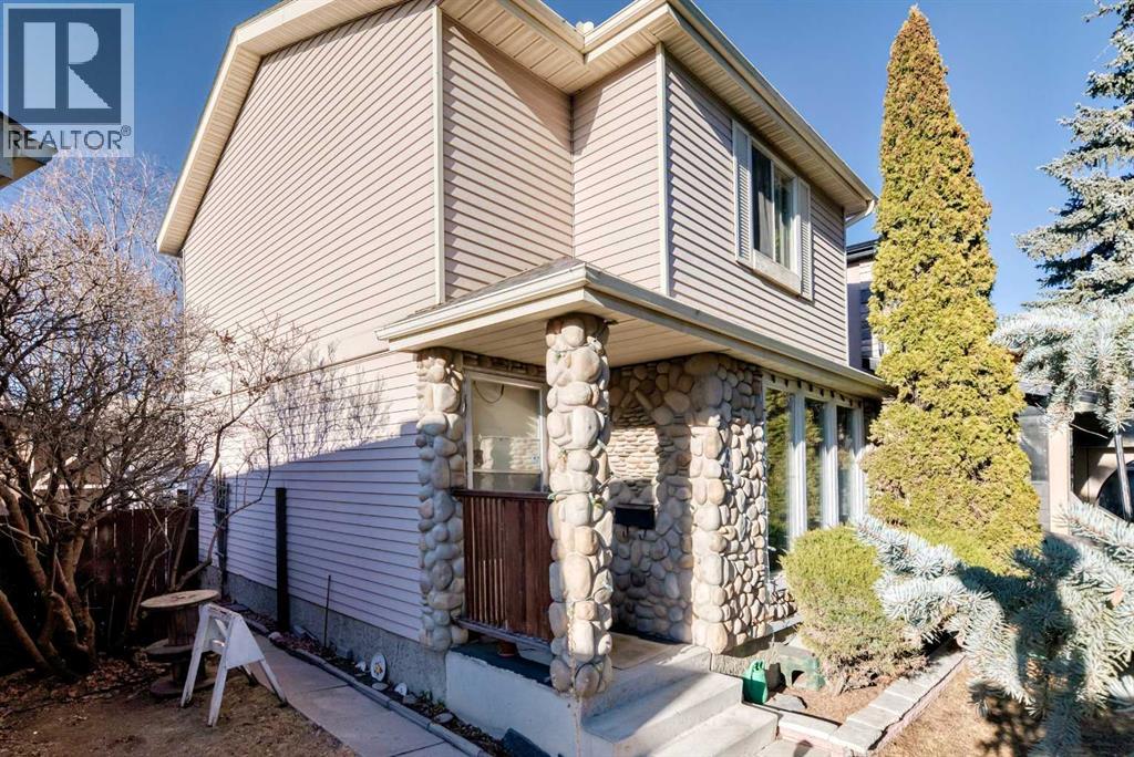 44 Erin Croft Green Se, Calgary, Alberta  T2B 2V2 - Photo 2 - A2284465