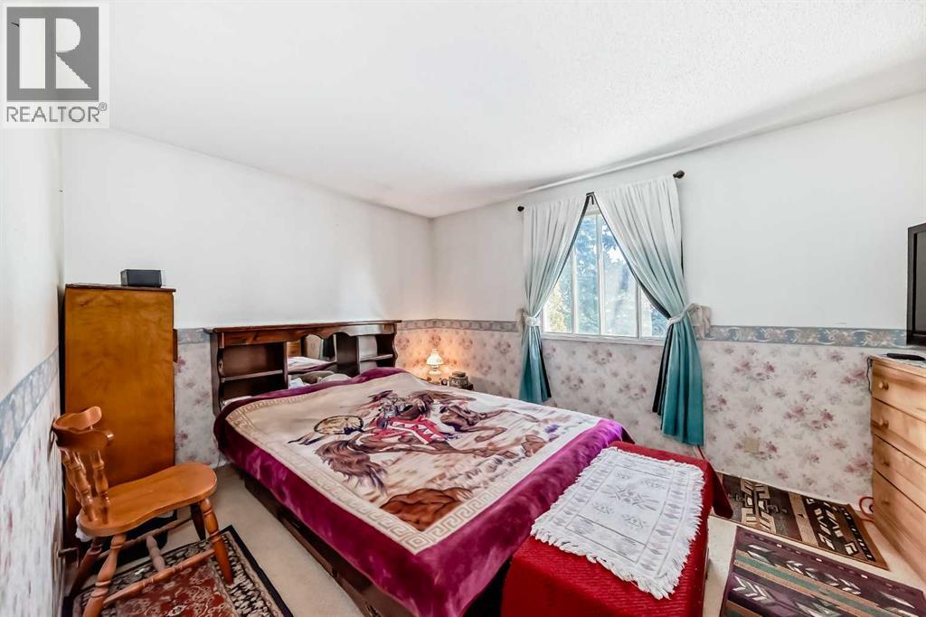 44 Erin Croft Green Se, Calgary, Alberta  T2B 2V2 - Photo 11 - A2284465