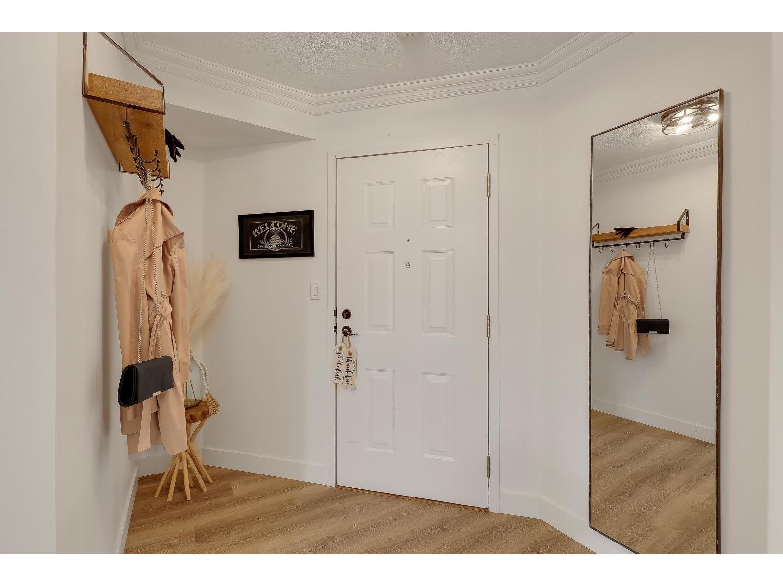 114 13965 16 Avenue, Surrey, British Columbia  V4A 1P8 - Photo 4 - R3087636