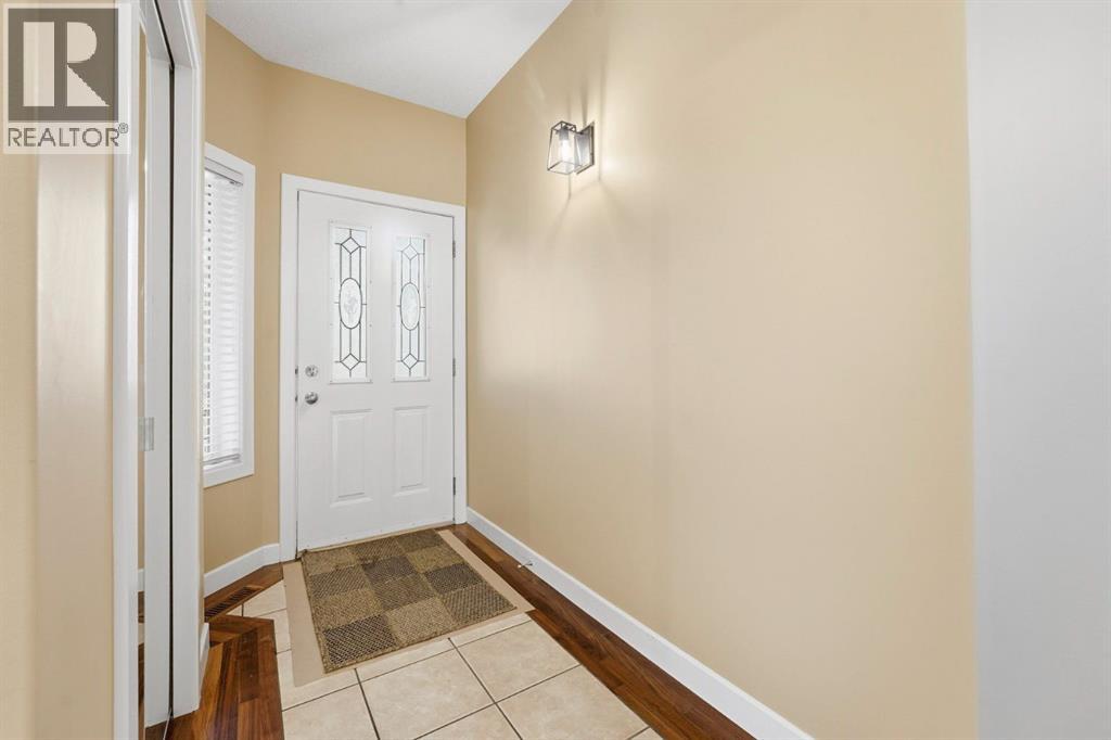 33 Prominence Park Sw, Calgary, Alberta  T3H 4K8 - Photo 3 - A2280011