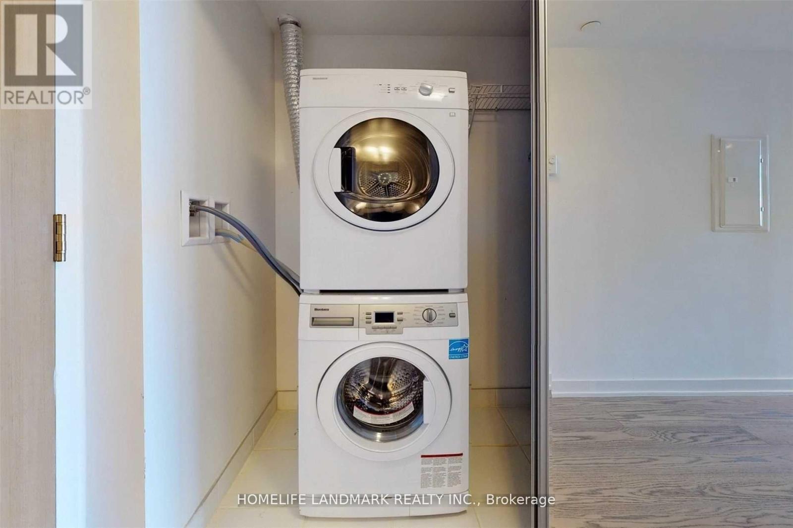 4710 - 11 Wellesley Street W, Toronto, Ontario  M4Y 1E8 - Photo 8 - C12768372