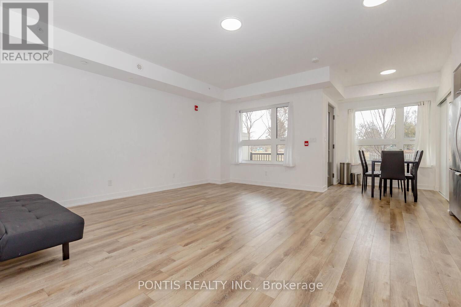 102 - 2100 Bridletowne Circle, Toronto (L'amoreaux), Ontario  M1W 0A6 - Photo 11 - E12768368