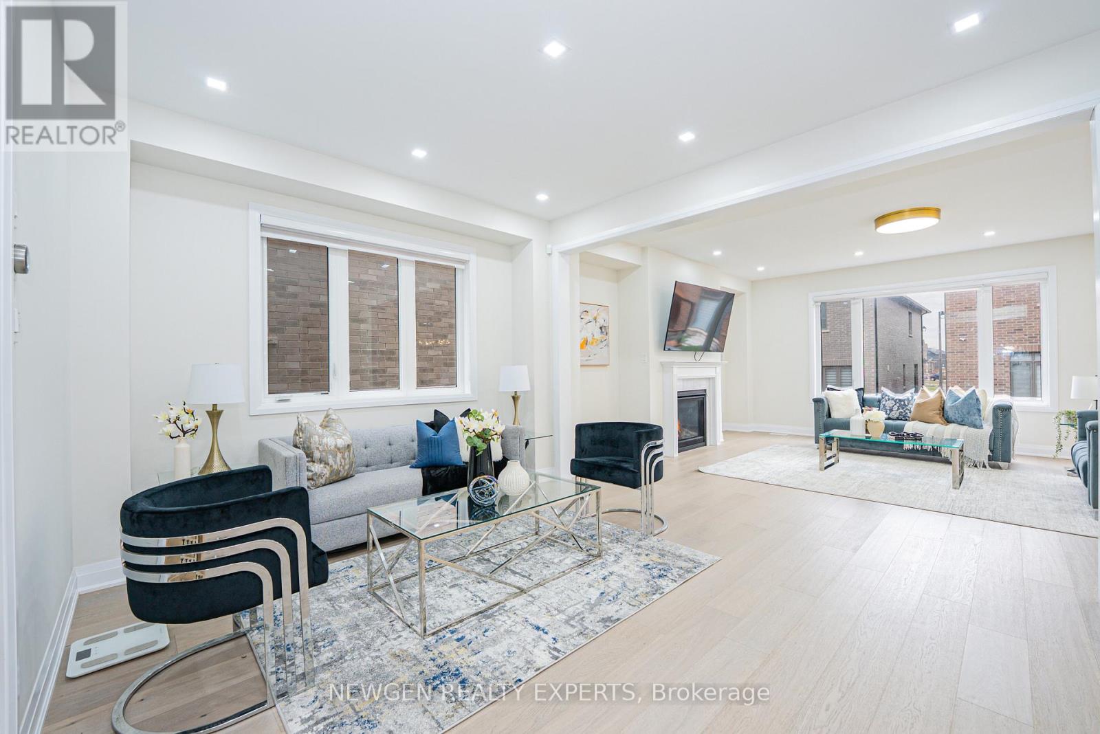 53 Lipscott Drive, Caledon, Ontario  L7C 4K1 - Photo 6 - W12768374