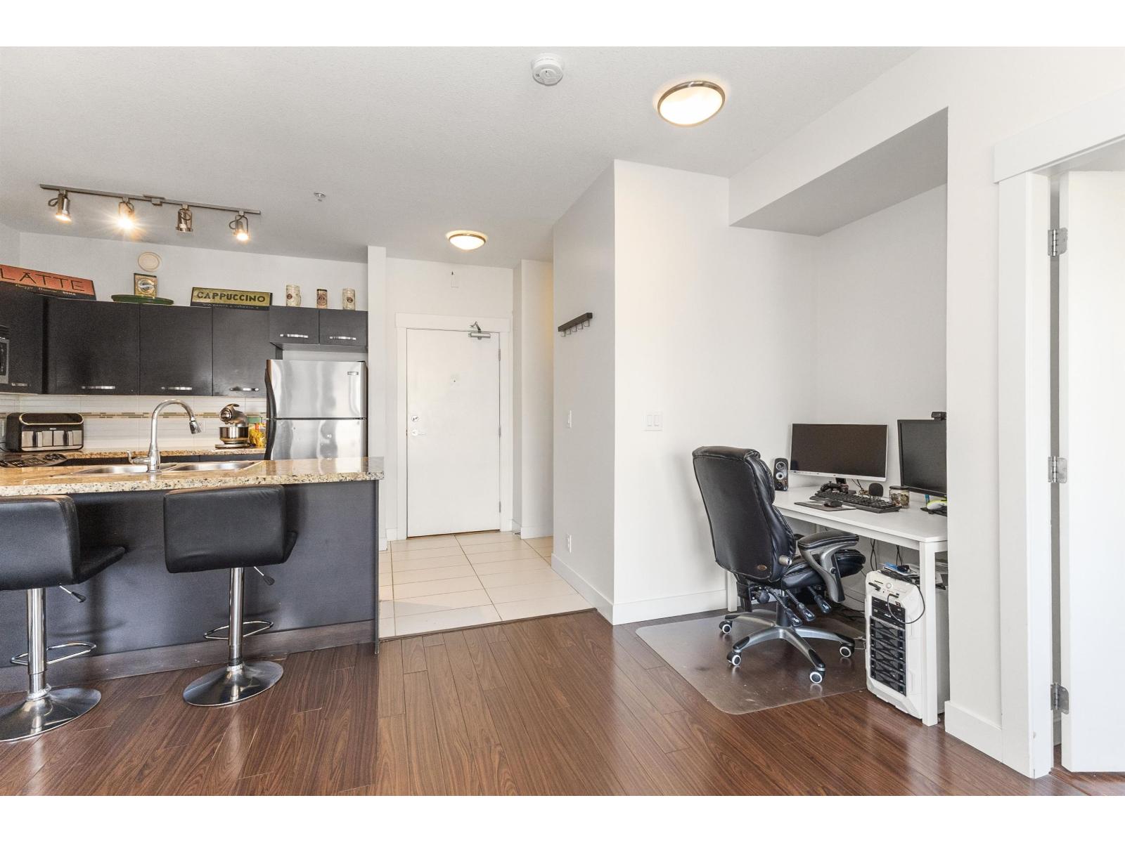 309 33538 Marshall Road, Abbotsford, British Columbia  V2S 0C7 - Photo 9 - R3087555